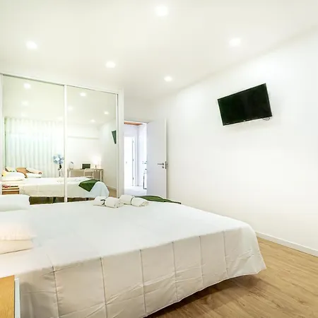Two Bedroom Close To Train Station By Lisbon With Sintra Apartment Queluz